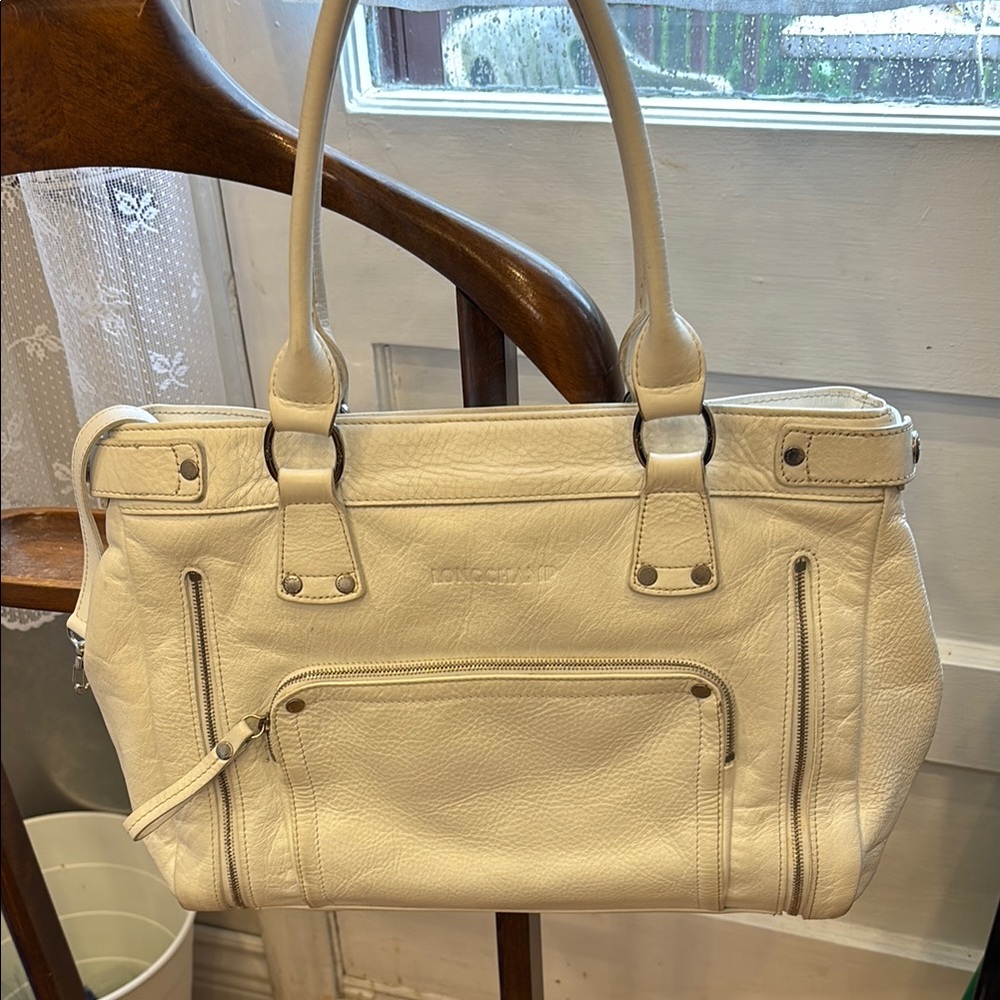 Longchamp Cream Shoulder Bag with Structured Design expandable